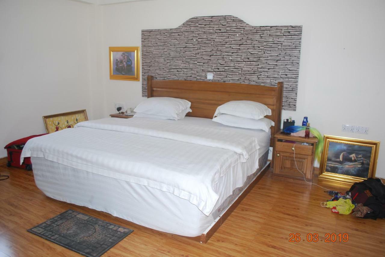 Ampomaah Hotel Accra Eksteriør billede