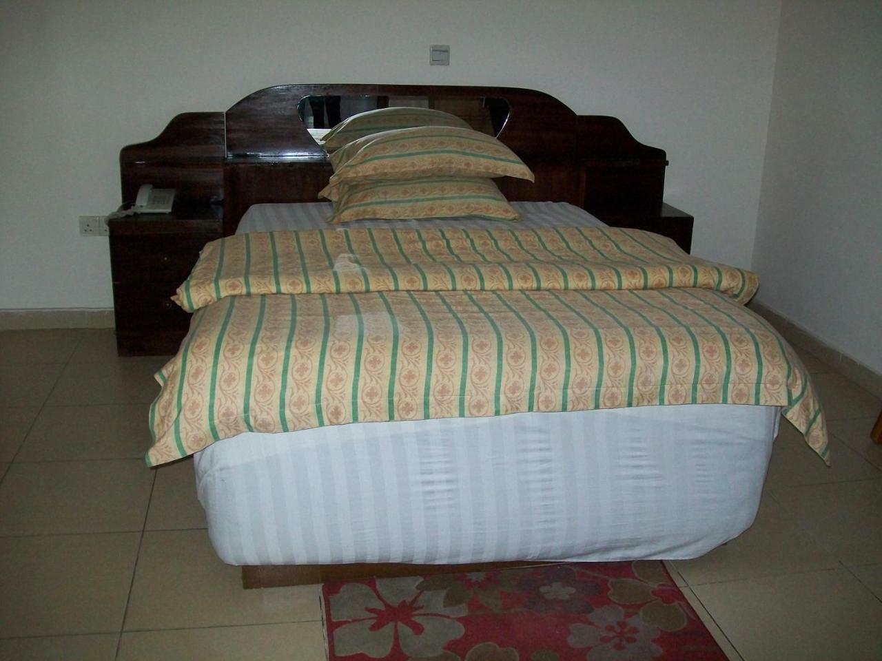 Ampomaah Hotel Accra Eksteriør billede
