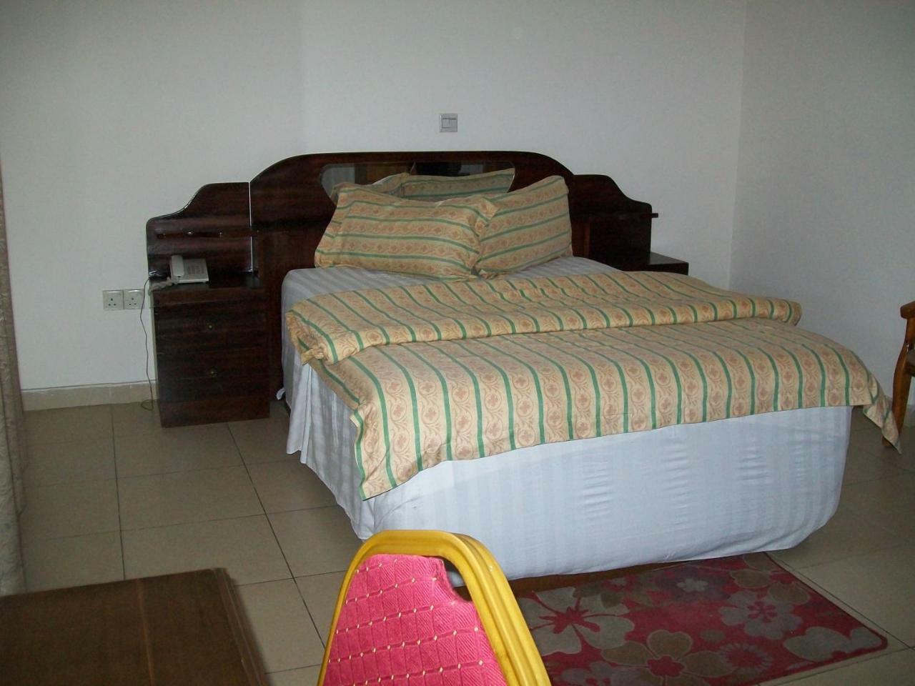 Ampomaah Hotel Accra Eksteriør billede