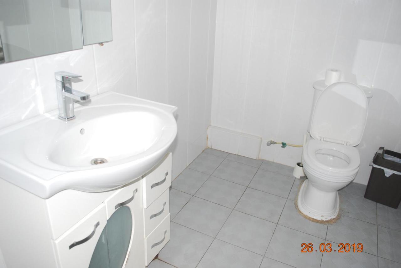 Ampomaah Hotel Accra Eksteriør billede